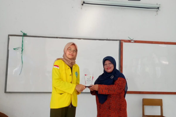 Mahasiswa Fakultas Keperawatan UI Melakukan Pengabdian Masyarakat di SMAN 2 Garut